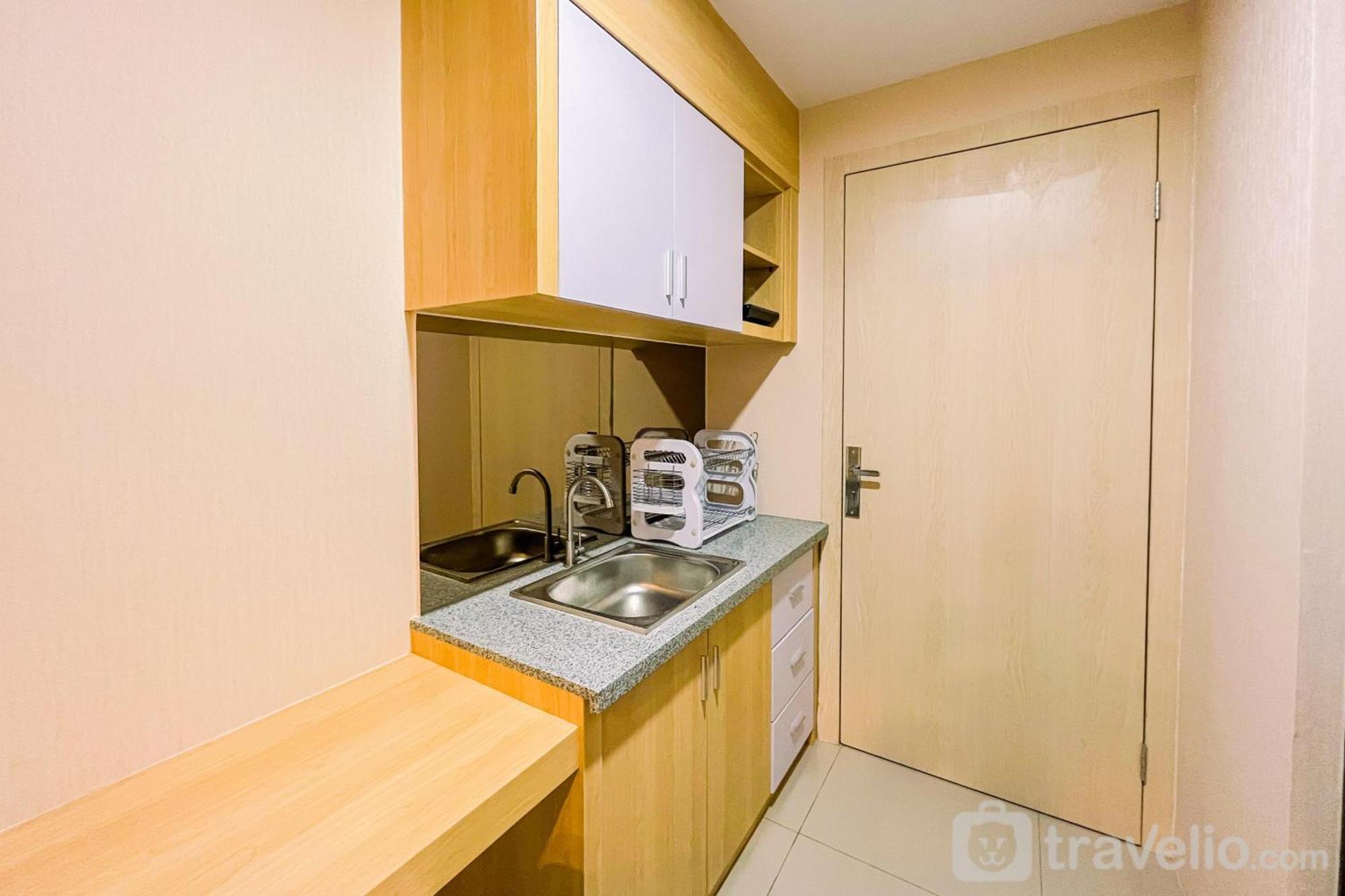 Cozy And Comfort Living De Prima By Travelio * Medan
